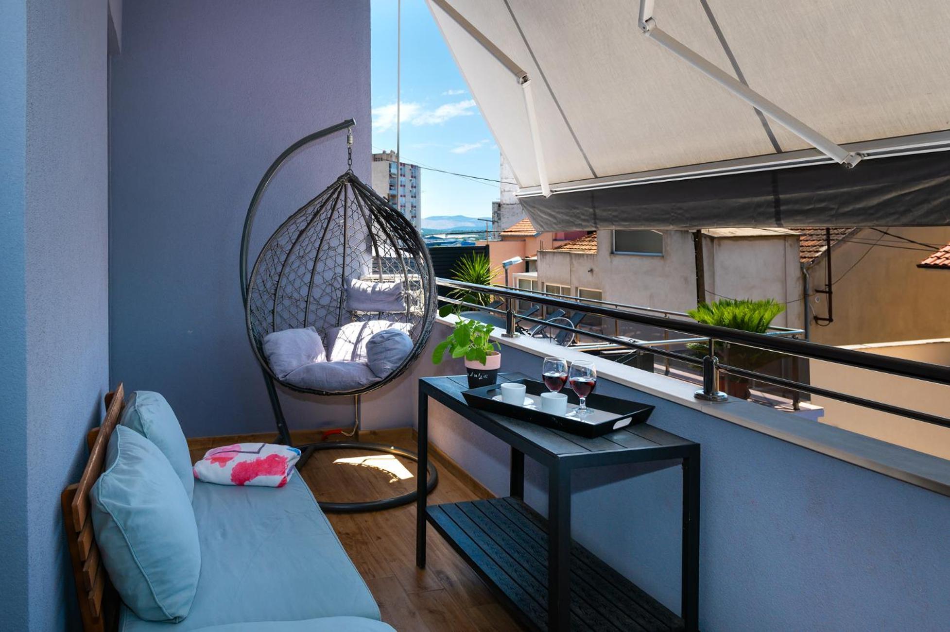 Pool Me Up! Apartment Sibenik Bagian luar foto