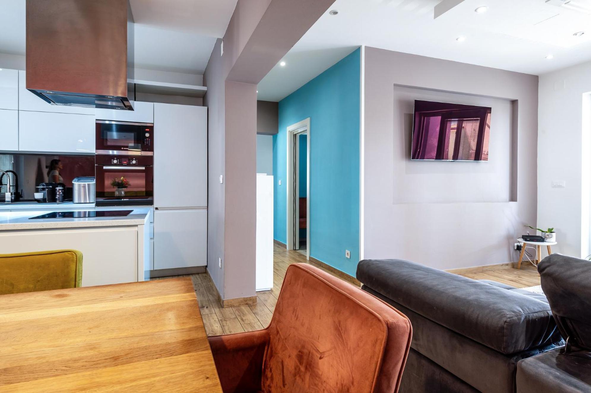 Pool Me Up! Apartment Sibenik Bagian luar foto