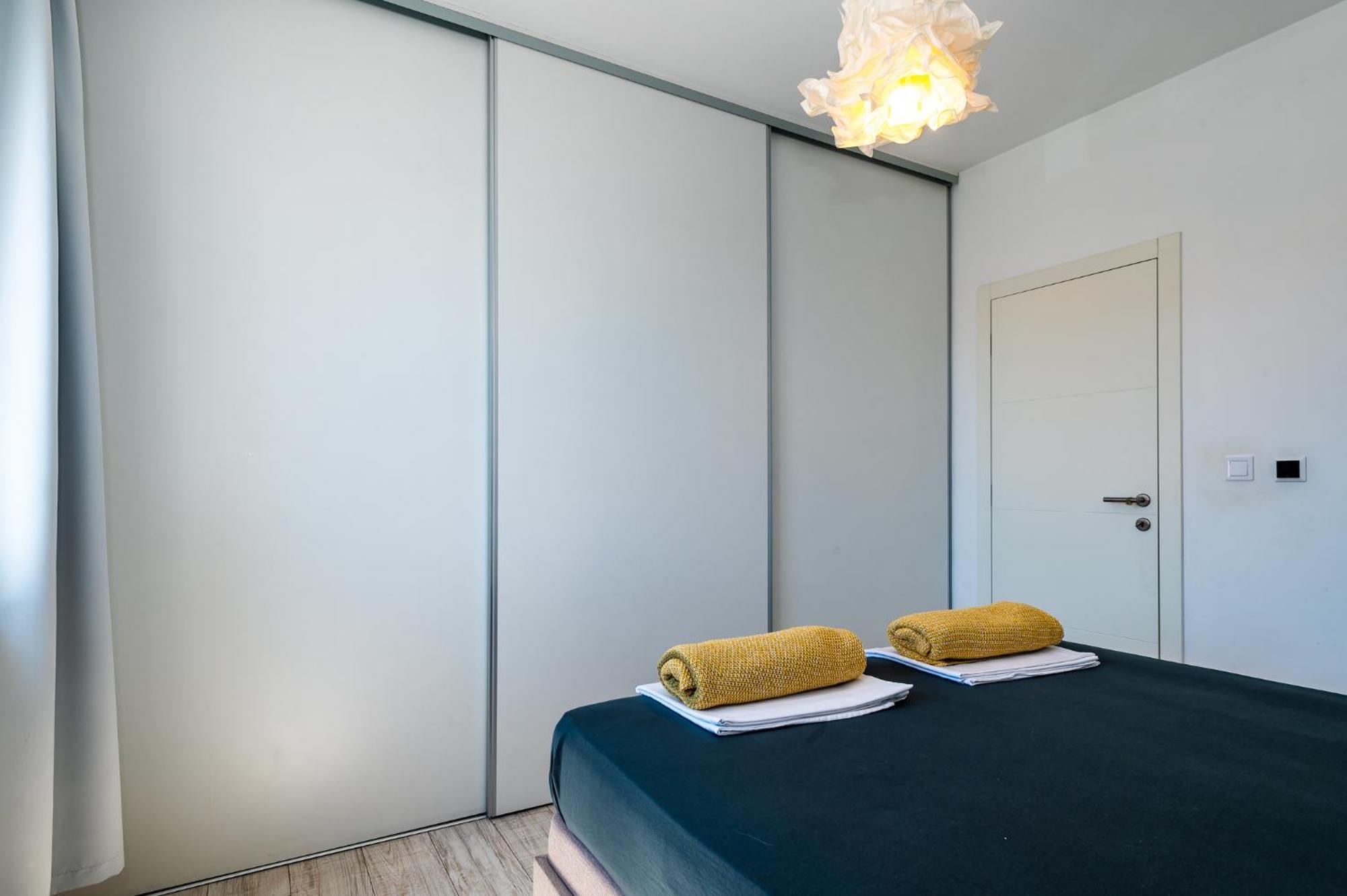Pool Me Up! Apartment Sibenik Bagian luar foto