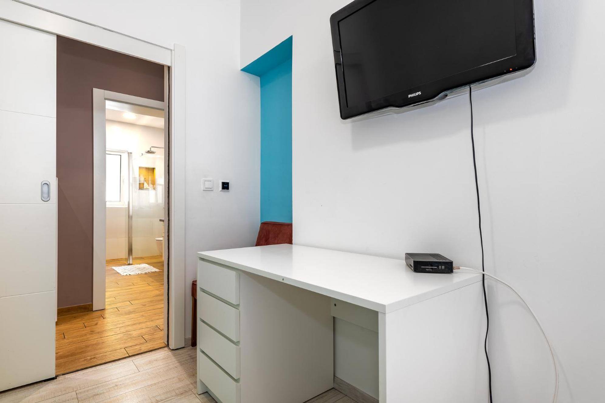 Pool Me Up! Apartment Sibenik Bagian luar foto