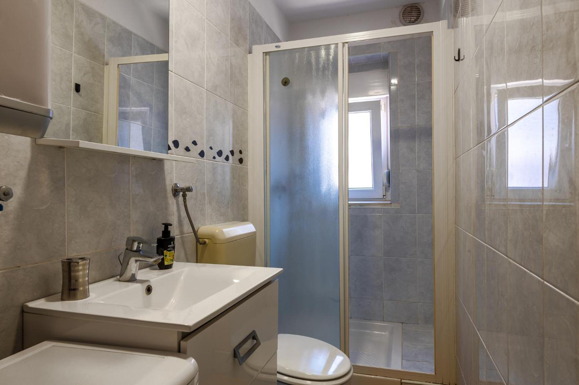 Pool Me Up! Apartment Sibenik Bagian luar foto
